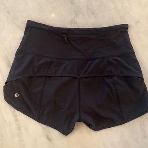 Lululemon Speed Up low rise lined shorts, 2.5 inseam, sz 6